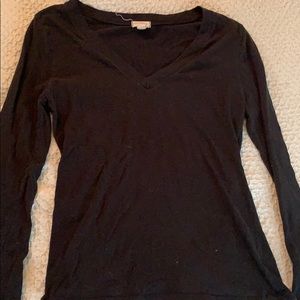 Black v neck long sleeve